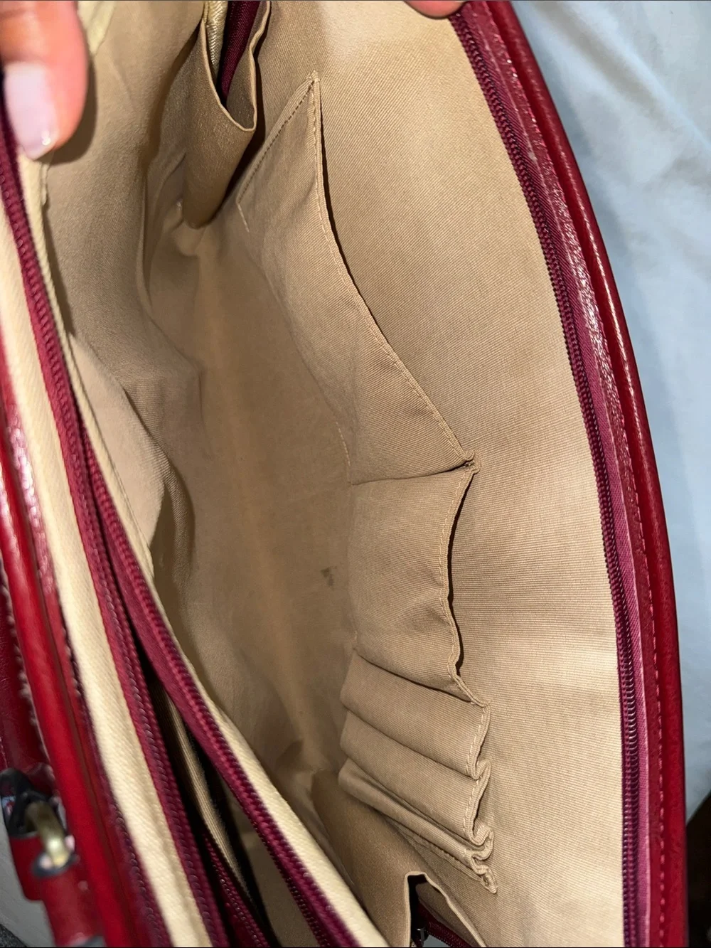 Kattee Women’s Genuine Leather Laptop Bag